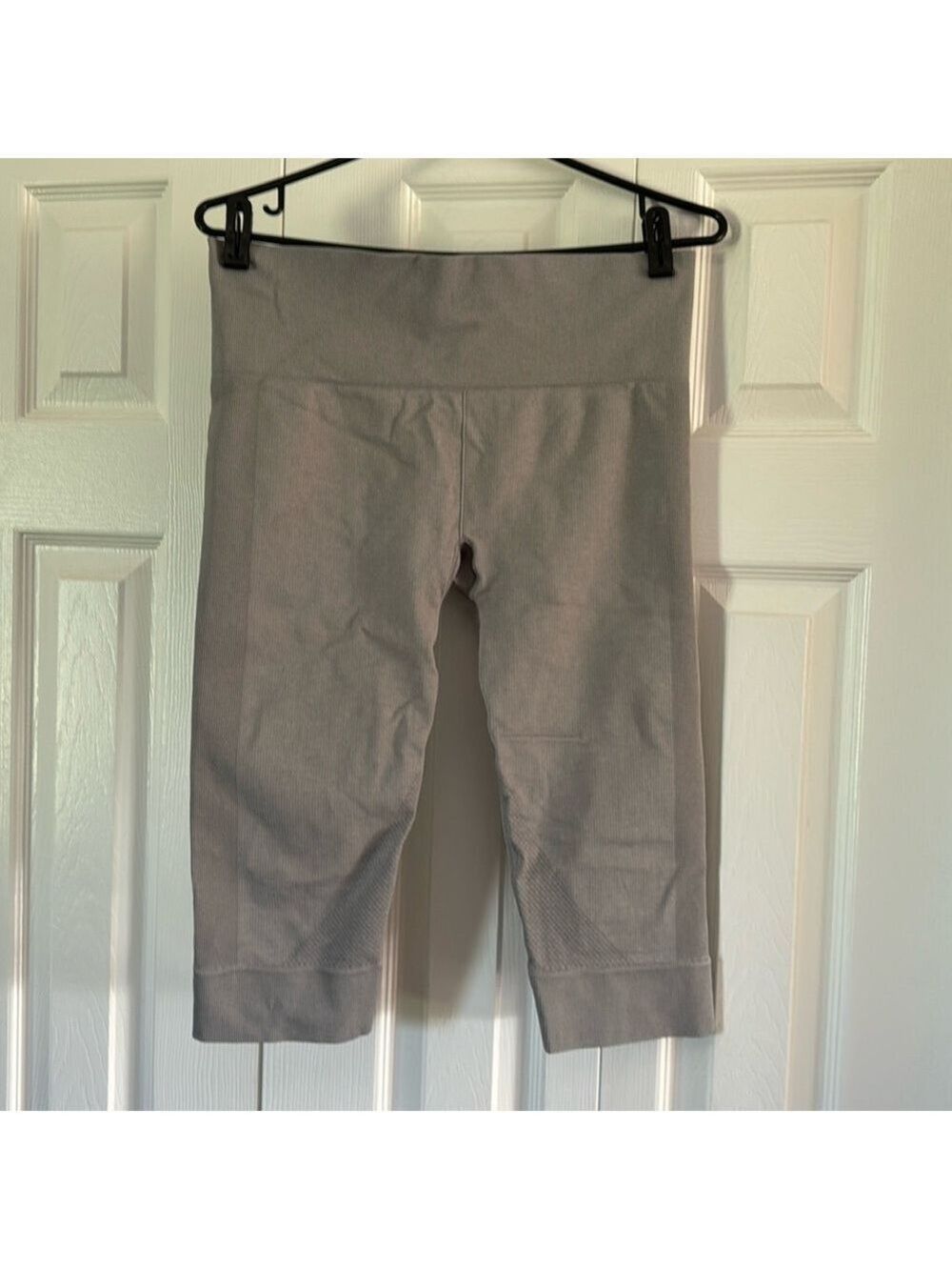BNWOT Lululemon Capris Size 10🥰🥰